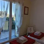 Taggiasca Con Piscina - Riva Trigoso 세스트리레반떼