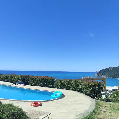 Taggiasca Con Piscina - Riva Trigoso Appartamento