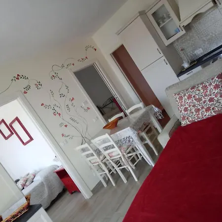 Taggiasca Con Piscina - Riva Trigoso Lejlighed *