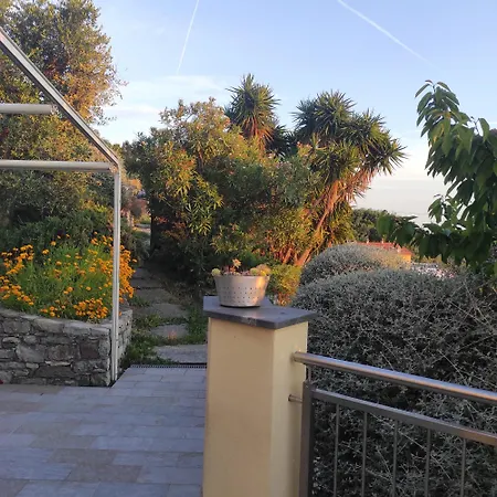 Taggiasca Con Piscina - Riva Trigoso