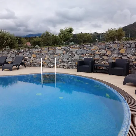 Daire Taggiasca Con Piscina - Riva Trigoso