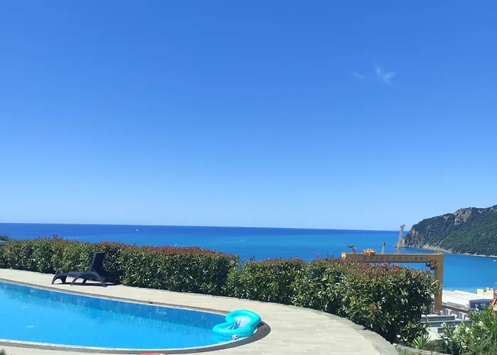 Taggiasca Con Piscina - Riva Trigoso Apartamento